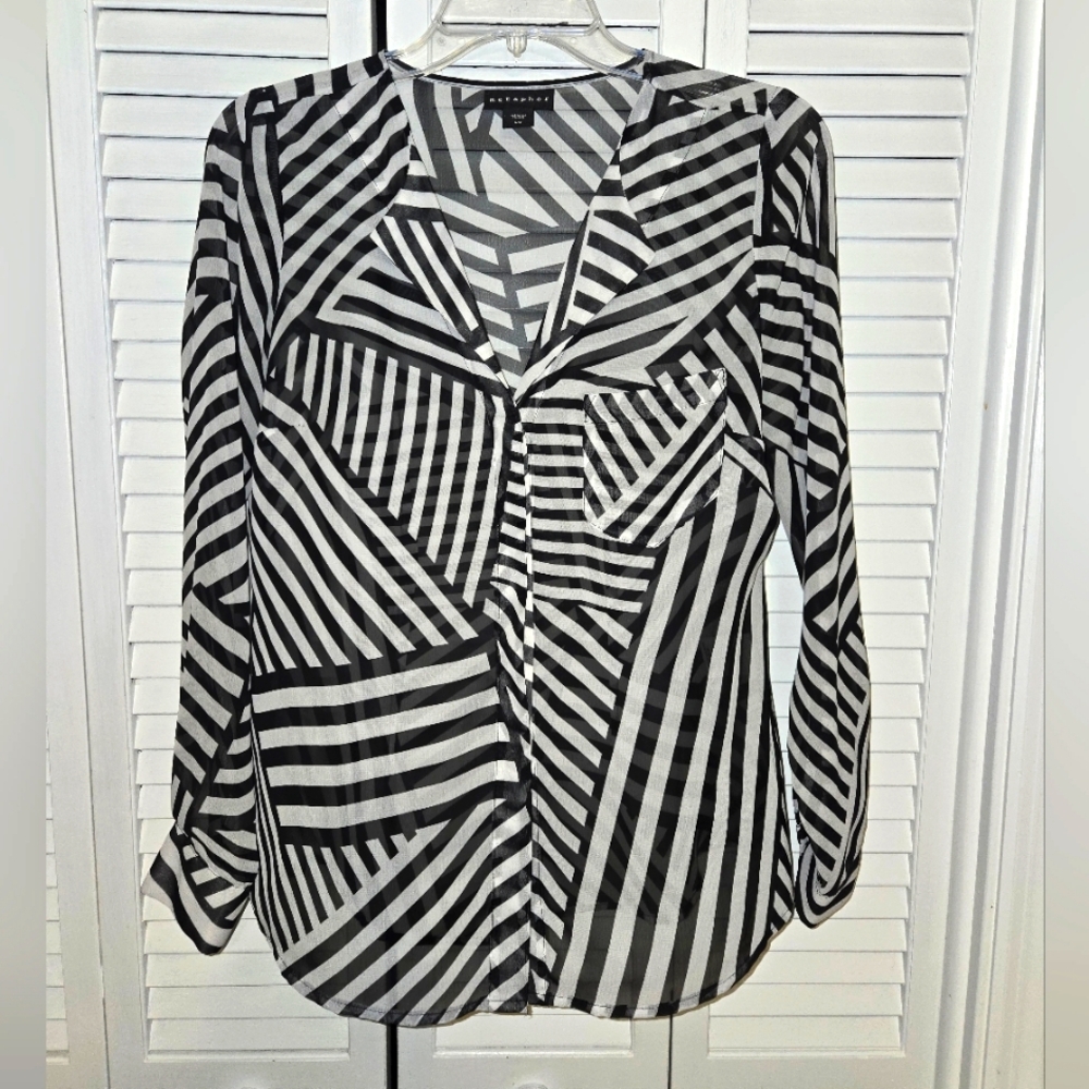 Metaphor Women's S Patterened Button-up Blouse